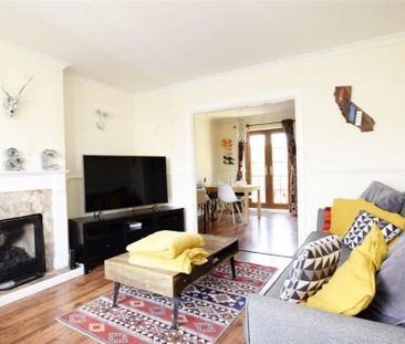 3 bedroom semi-detached house to rent - Photo 1