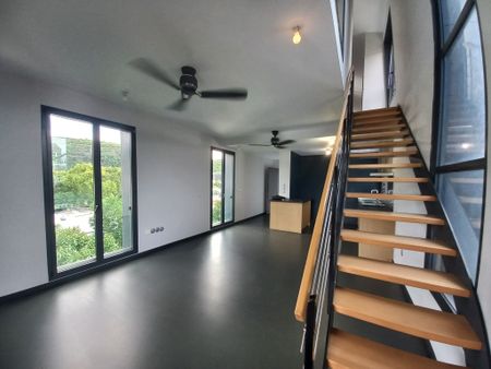 Location Appartement 4 pièces 117m² ST PAUL 97460 - Photo 2