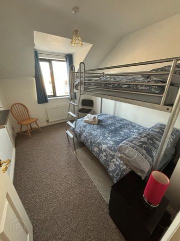 12 The Counties (STUDENT LET), Portrush, BT56 8QA - Photo 4