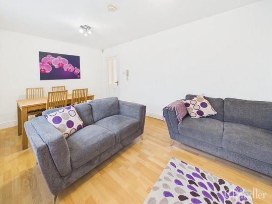 Apt 2 Harland Mews, 20a Station Road, Belfast, BT4 1RE - Photo 1