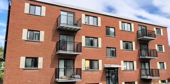 BEAU 4½ RÉNOVÉ|INTERNET | 1 MOIS GRATUIT - Photo 2