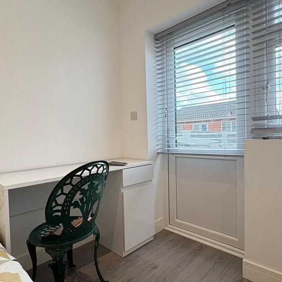 1 bedroom house of multiple occupation to rent - Photo 1