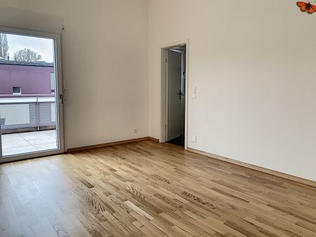 ATTIQUE 4 ½ PIÈCES - Proche toutes commodités ! - Photo 3