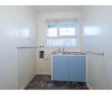 Spacious Family Living in a Sunny, Sought-After Location - Photo 6