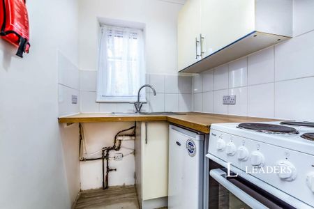 Studio to rent - Photo 4