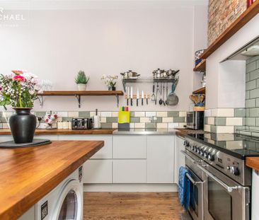 4 bedroom flat to rent - Photo 6