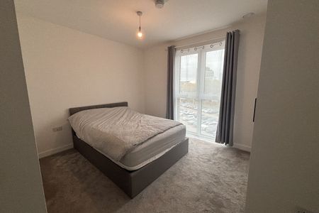 Fauna Walk, Watford - Photo 2