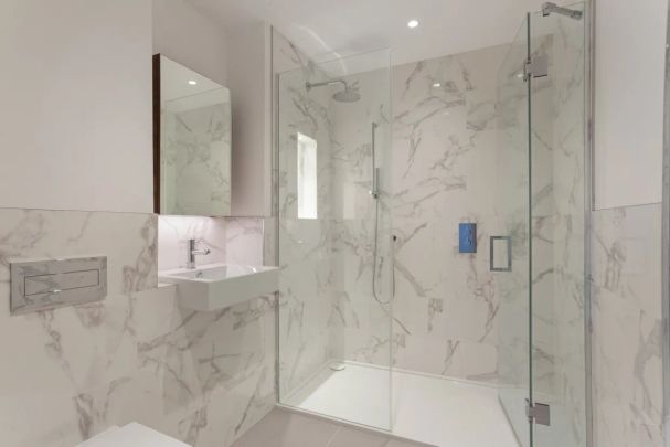 3 bedroom flat to rent - Photo 1
