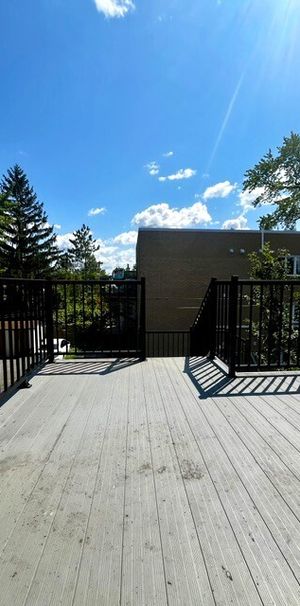 CONDO 5 1-2 NEUF + BALCON PRIVÉ À LOUER - Photo 1