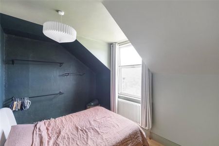 2 Bed Flat, South Norwood Hill, SE25 - Photo 5