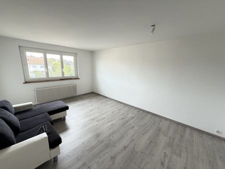 Proche des commerces - Photo 2