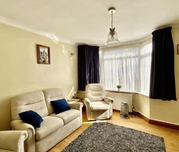 3 bedroom semi-detached house to rent - Photo 2