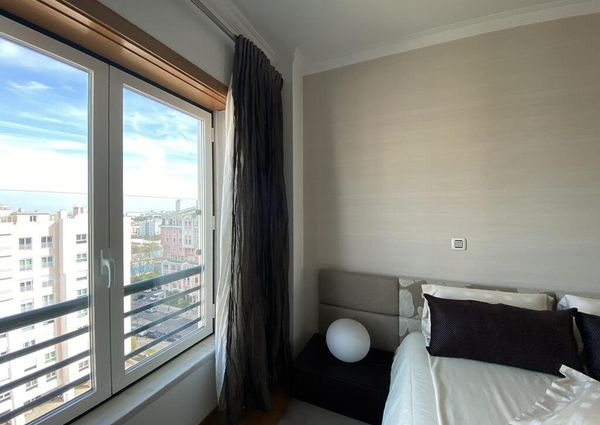 4 Bedroom Apartment with parking, Telheiras, Lisboa