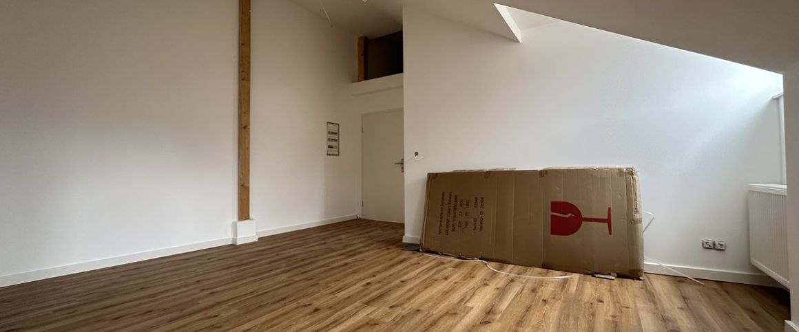 Kernsanierte 2-Zimmer-Wohnung im ruhigen Hinterhaus, zentral in Wiesbaden. - Foto 1