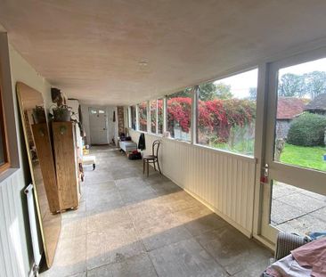 4 bedroom detached house to rent - Photo 1