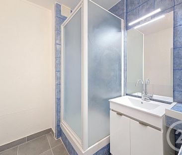 Location Appartement 4 pièces 63m² LA CHAPELLE ST LUC 10600 - Photo 5