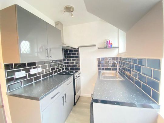 2 bedroom flat to rent - Photo 1
