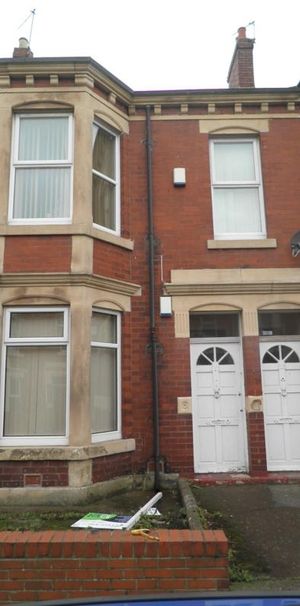 2 Bedroom Flat Addycombe Terrace Heaton - Photo 1