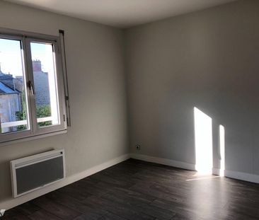 A LOUER Centre Ville d'AVRANCHES Appartement sans ascenseur situé a... - Photo 3