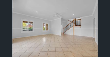 LARGE FAMILY HOME - your peaceful escape. - Photo 2