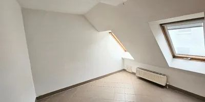 Sonnige Dachgeschosswohnung Nähe Westbahnhof - Photo 3