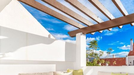 3 bedroom luxury Apartment for rent in Marbella, Andalusia - Photo 4