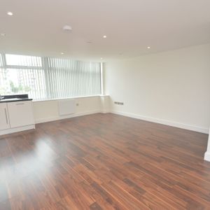 Flat to rent, - Photo 2