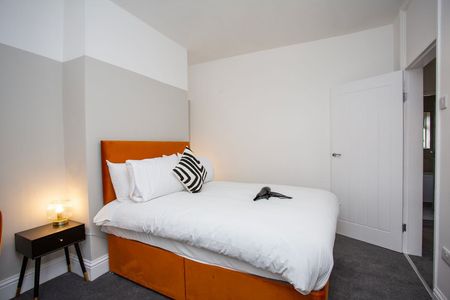 John Street - Photo 5