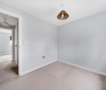 3 bedroom House To Let - Photo 4