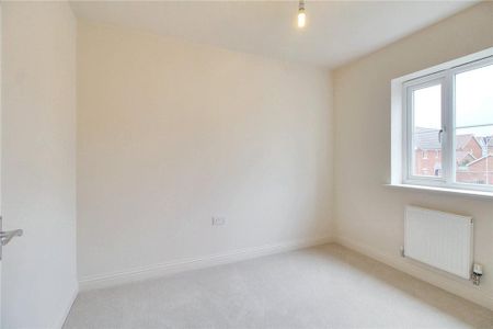 3 bedroom semi-detached house to rent - Photo 3