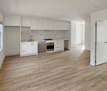 Waterloo Living - Photo 2