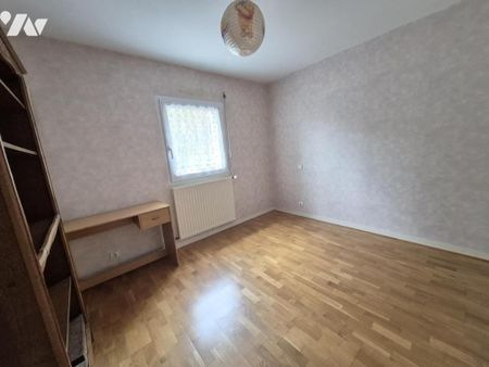 À louer – Bel appartement de 107 m² au cœur de Malestroit - Photo 3