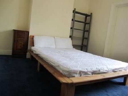 3 bedroom house share to rent - Photo 3