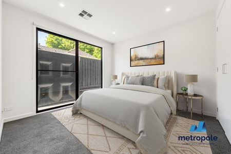 20B Lewis Street, MCKINNON, VIC - Photo 5