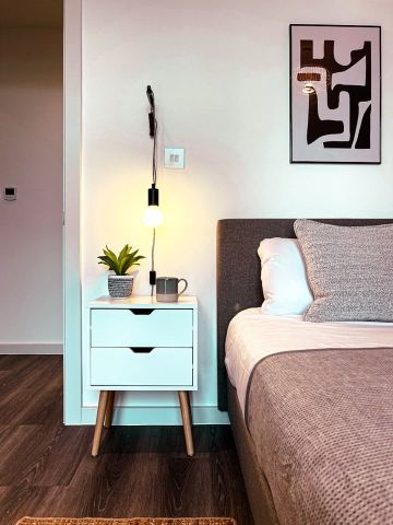 1 Bed Flat, Windmill Road, TW8 - Photo 3