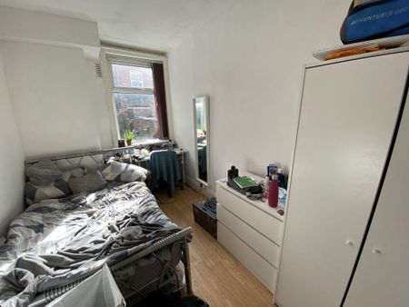 5 bedroom terraced house to rent - Photo 4