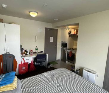 Apartment Living - Photo 3