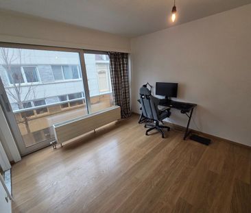 Recent gerenoveerde studio met terras in de Parkstraat 106. - Foto 5