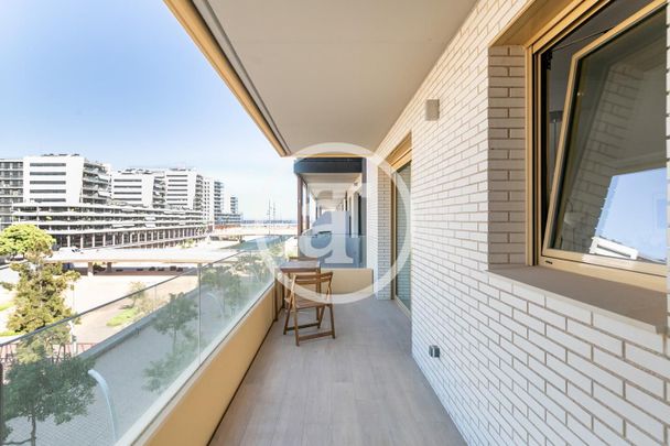 Piso de alquiler en Carrer de Pi I Margall, Port - Photo 1