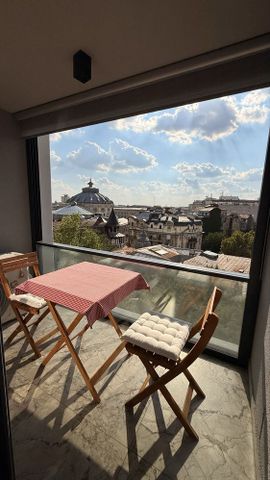 Apartament 3 camere | Panoramic City Views | Central & Quiet - Photo 2