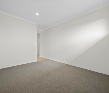 Spacious Coastal Living Designed for the Modern Family - Photo 4