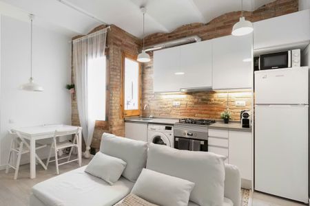 Carrer de Valladolid, Barcelona, Catalonia 08014 - Photo 5