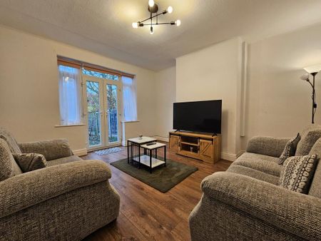 3 bedroom semi-detached house to rent - Photo 2