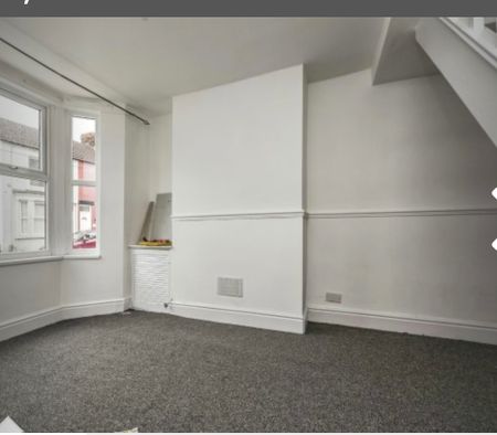 2 Bed Terraced House, Bardsay Road, L4 - Photo 2