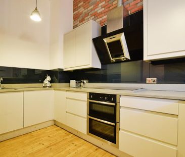 2 bedroom flat to rent - Photo 2
