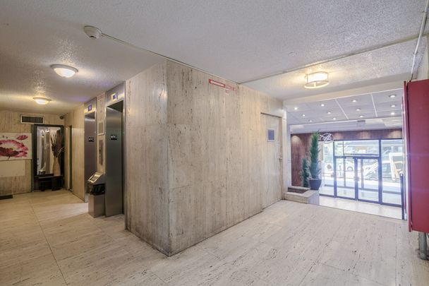 2285 Saint-Mathieu Street - Photo 1