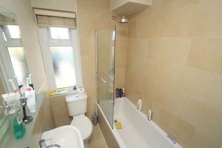 4 bedroom house to rent - Photo 5