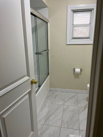 For Lease - 35 Commonwealth Avenue Unit# Main, Toronto, Ontario - Photo 2