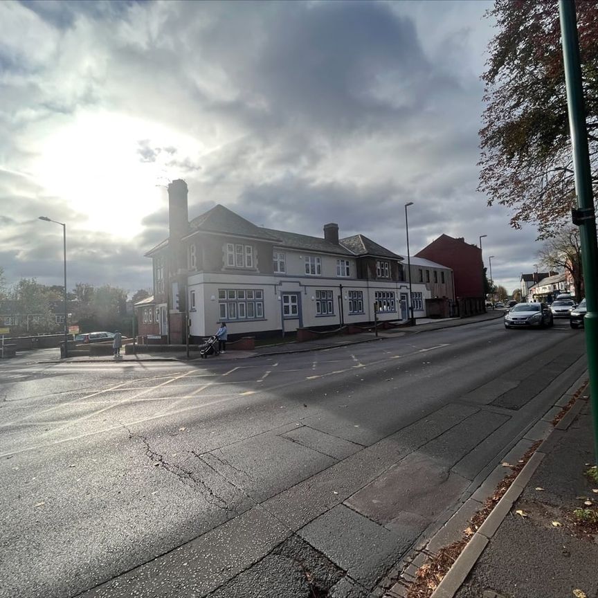 2 Bed Flat, Porchester Road, NG3 - Photo 1