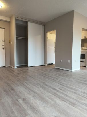 Baraster Place Apartments - Photo 1